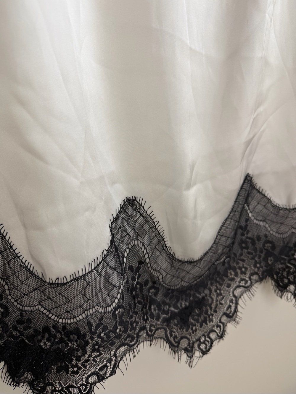 Topshop Lace Trim Satin Midi Skirt Cream/Black Size US 6 - Picture 9 of 11